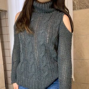 American Eagle Grey Sweater